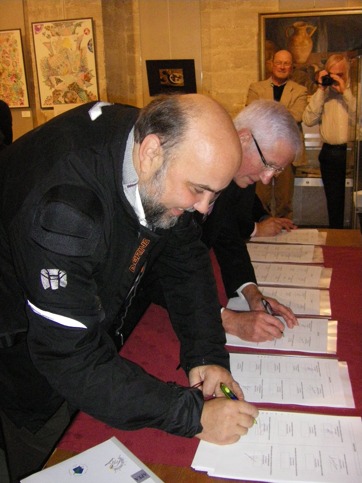 Signature de la charte